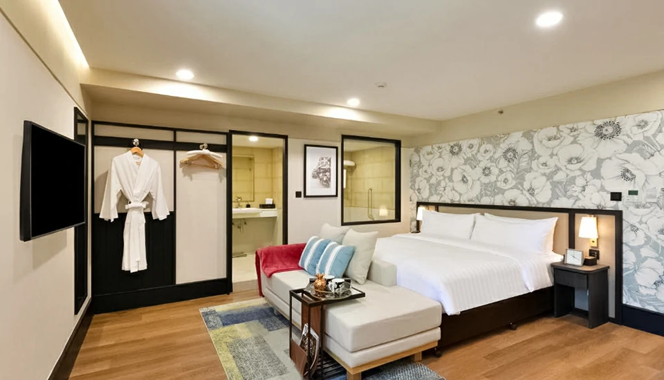 هتل آسترا ساتورن بانکوک